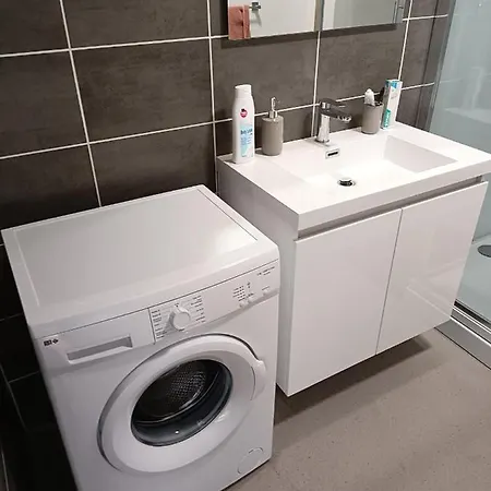 Super 6 Voyageurs Hyper Centre * Montluçon